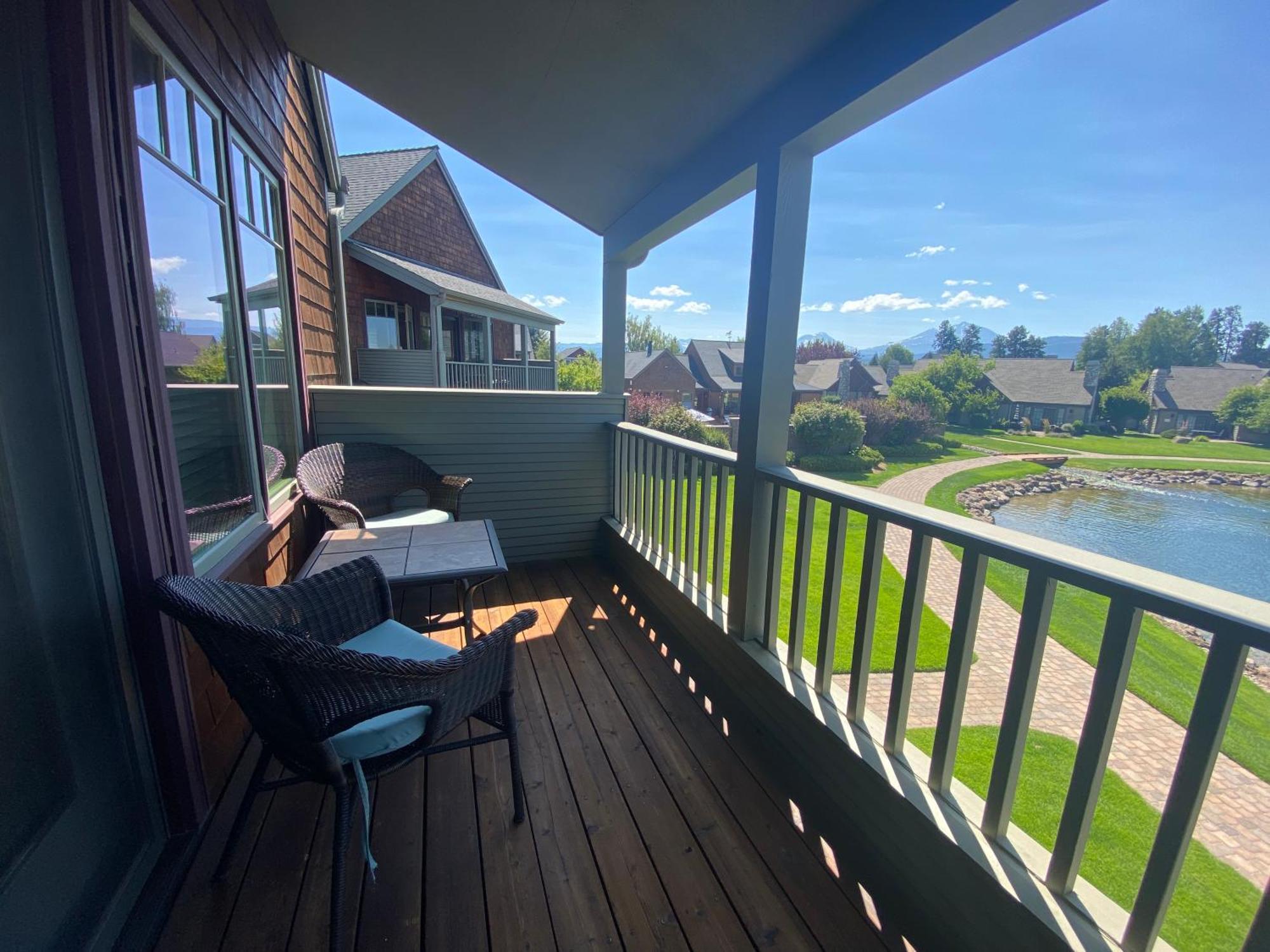 Riley'S Mountain View Apartment Sisters Exterior photo
